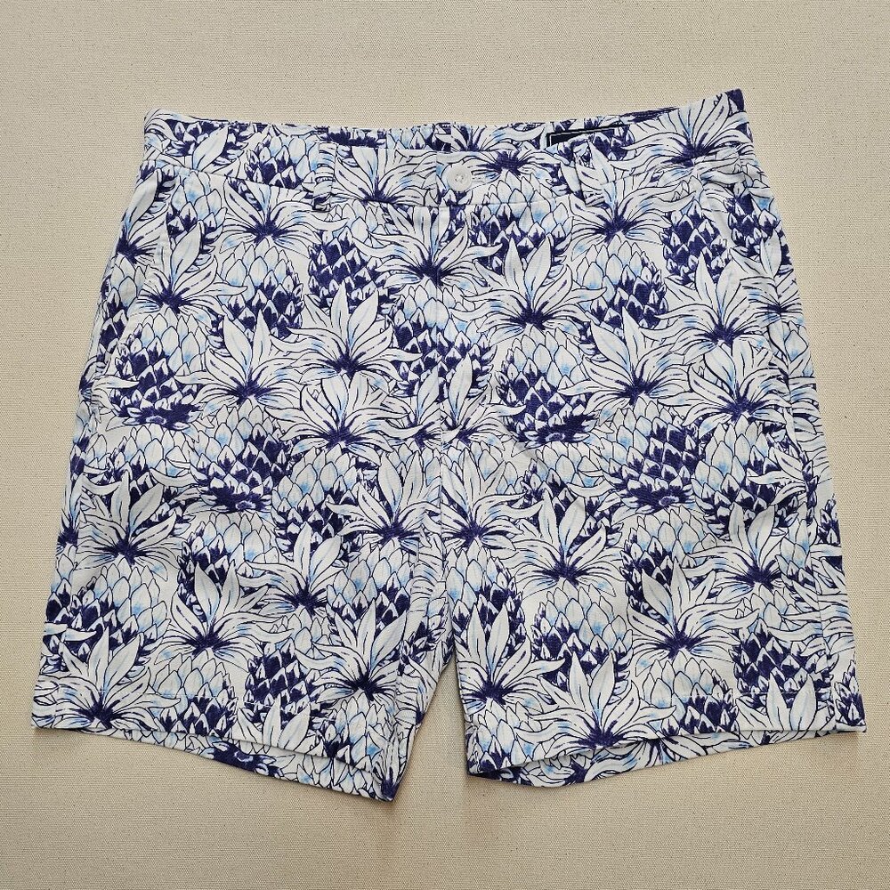 Vineyard Vines Floral Print Breaker Shorts 32
